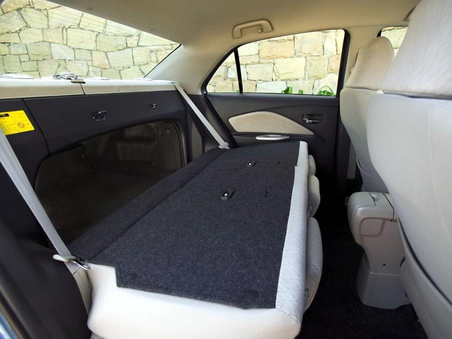  Toyota Yaris Sedan 2007 года  (фото 15 из 24)